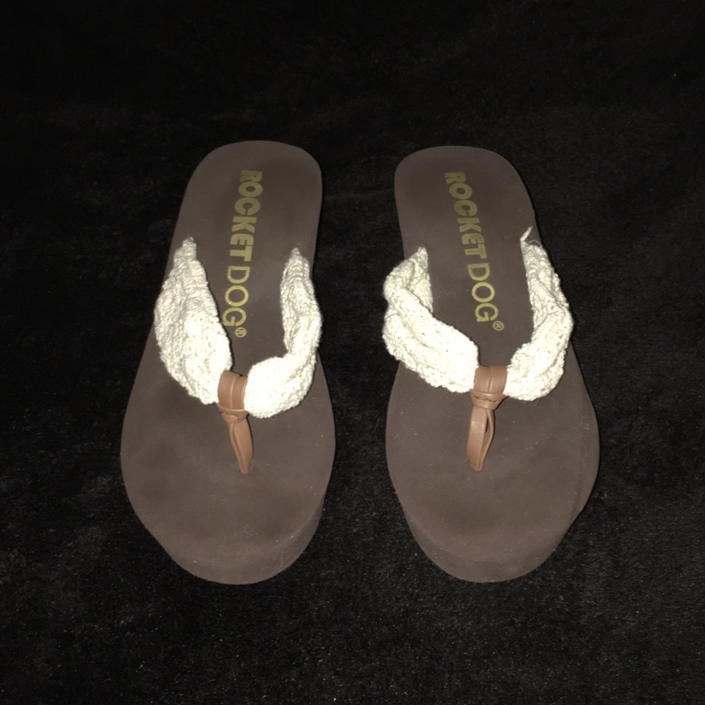 🐸 3/$30 Rocket Dog Crochet Flip-Flops